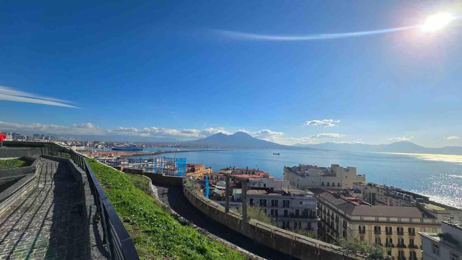 B-Montedidio Ξενοδοχείο Νάπολη Εξωτερικό φωτογραφία