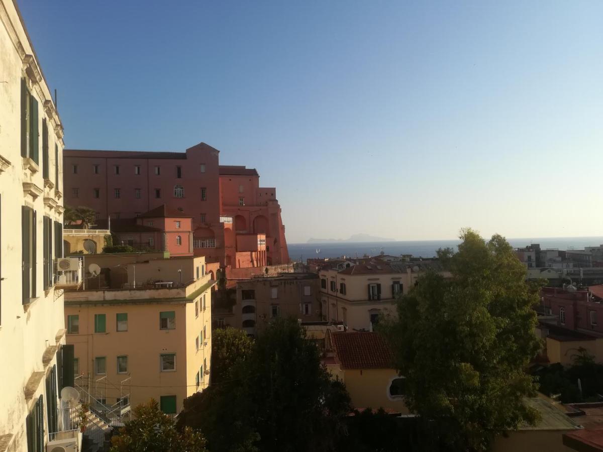 B-Montedidio Ξενοδοχείο Νάπολη Εξωτερικό φωτογραφία