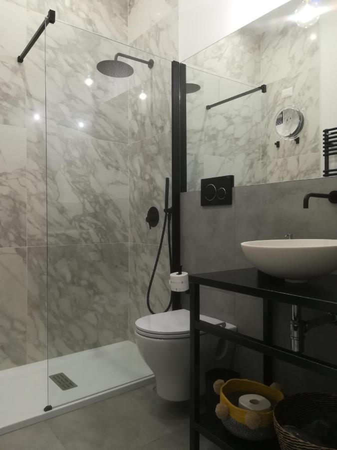 B-Montedidio Ξενοδοχείο Νάπολη Εξωτερικό φωτογραφία